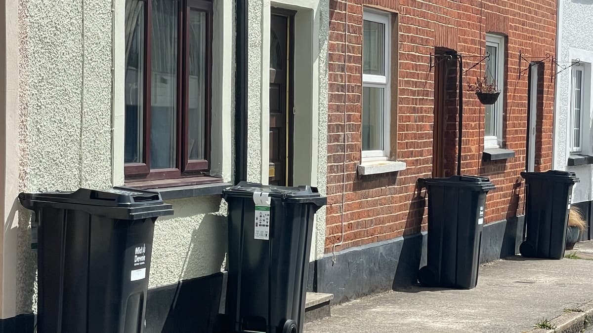 Mid Devon waste collection service change being implemented soon creditoncourier.co.uk